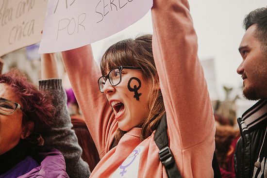 Giustizia Per Le Donne: Parità Di Genere E Diritti Minati Dalla Pandemia