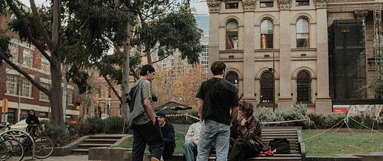 Futuro incerto per un/una adolescente su tre; in periferia pessimismo al 43%