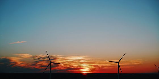 Iea: nel 2030 metà dell’elettricità globale sarà alimentata da fonti rinnovabili 