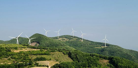 La corsa a ostacoli delle rinnovabili in Italia: tra ritardi e disuguaglianze regionali