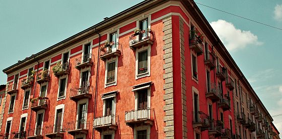 Crisi climatica e mercato immobiliare: -24% il valore degli edifici esposti