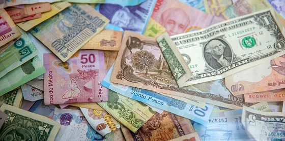 Aumenta il debito globale, cambiano gli equilibri dei mercati finanziari