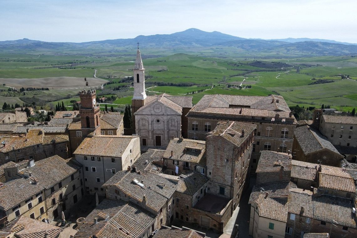 Pienza oltre la 