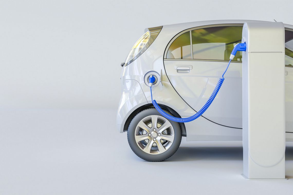 L’auto elettrica rimane vantaggiosa, ma l’efficienza non è premiata dal fisco