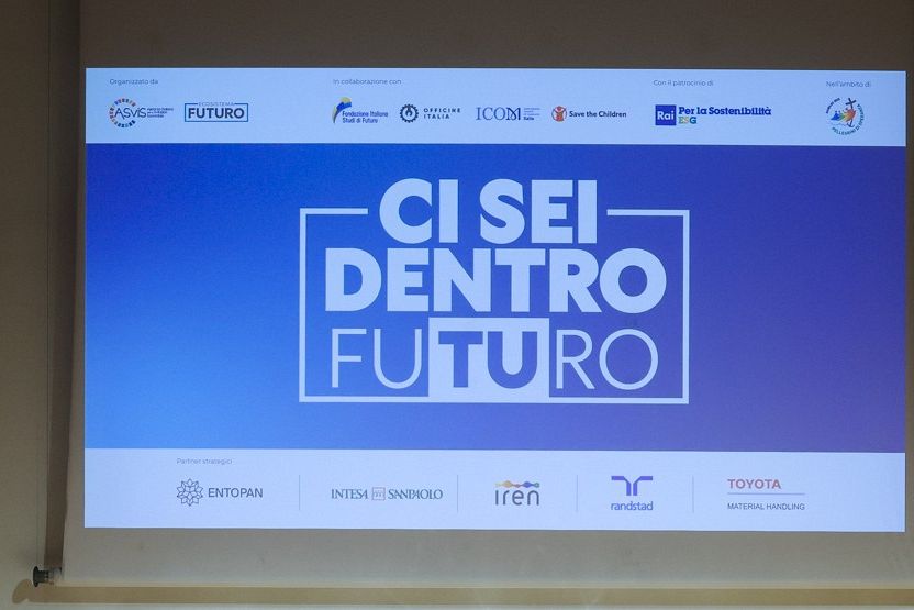 Se vogliamo costruire il futuro dobbiamo imparare a immaginarlo prima che arrivi