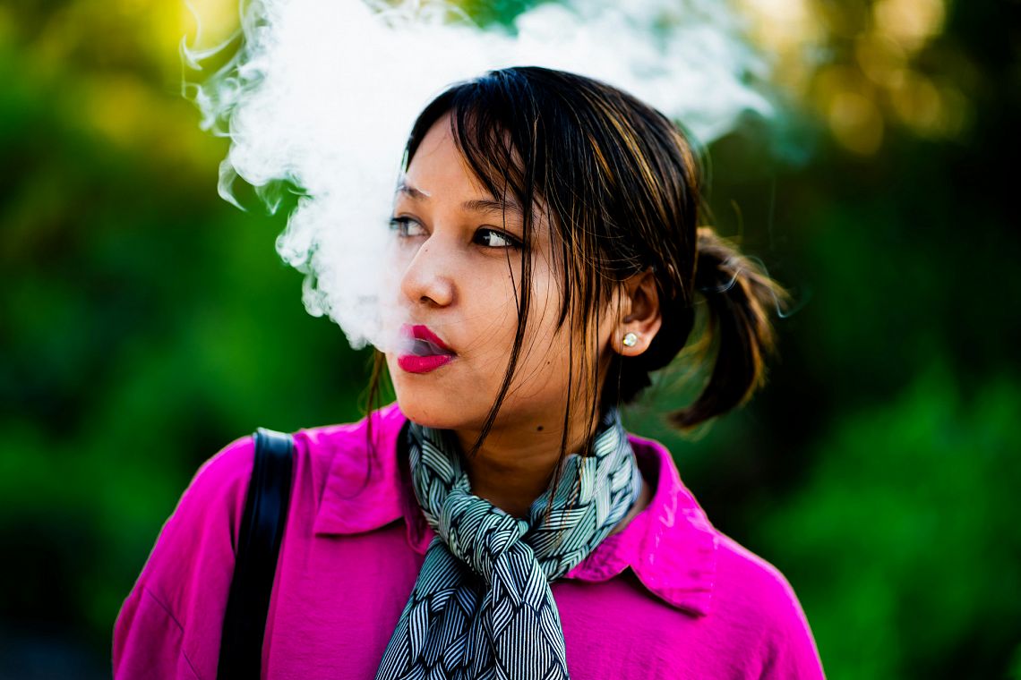 Sigarette elettroniche: in Italia uno studente su tre fra i 14-17enni svapa regolarmente