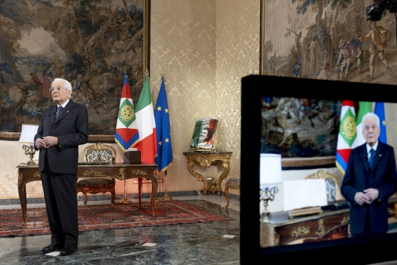 Da Mattarella cinque messaggi per affrontare con forza e consapevolezza il nuovo anno