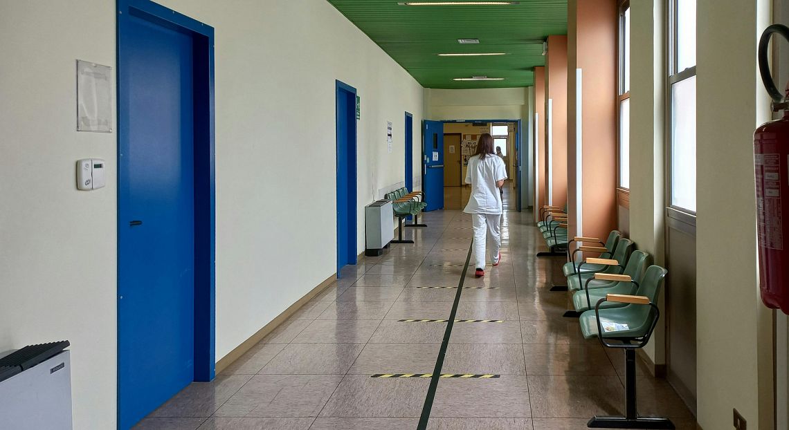 Frodi e abusi: c’è un costo invisibile che indebolisce la sanità pubblica