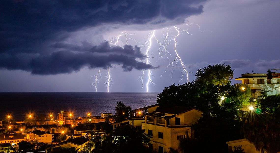 Assicurare la casa da catastrofi naturali, una necessità inesorabile? 