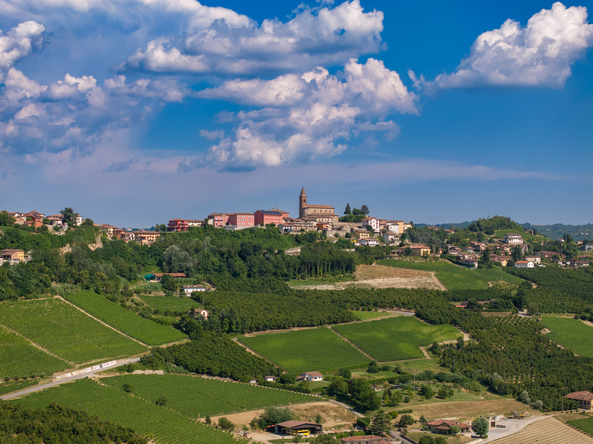#UNESCOSOSTENIBILE. Governare la transizione energetica nei Paesaggi vitivinicoli di Langhe-Roero e Monferrato
