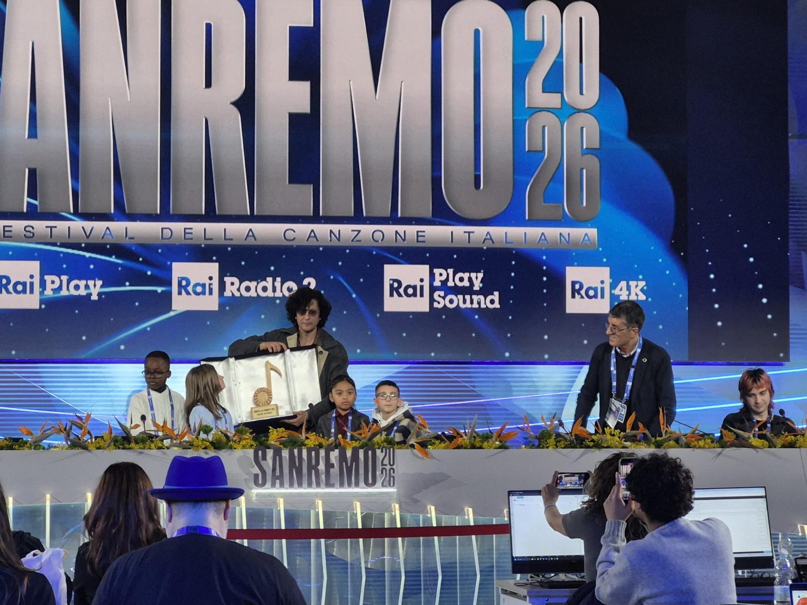 A “Stella Stellina” di Ermal Meta il premio People & Planet - Canzone sostenibile