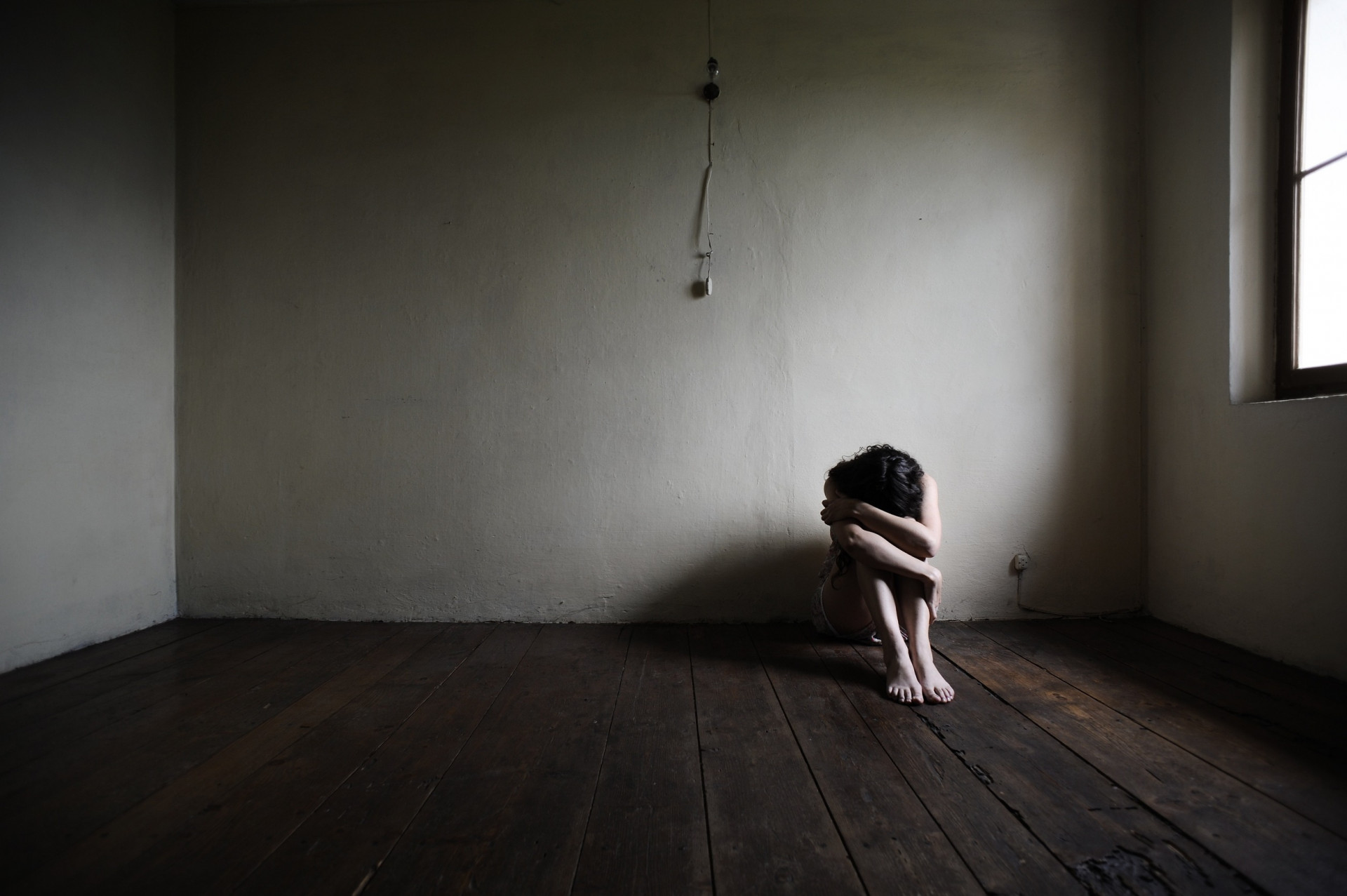 Oms: i media giocano un ruolo fondamentale nella prevenzione dei suicidi Oms: i media giocano un ruolo fondamentale nella prevenzione dei suicidi